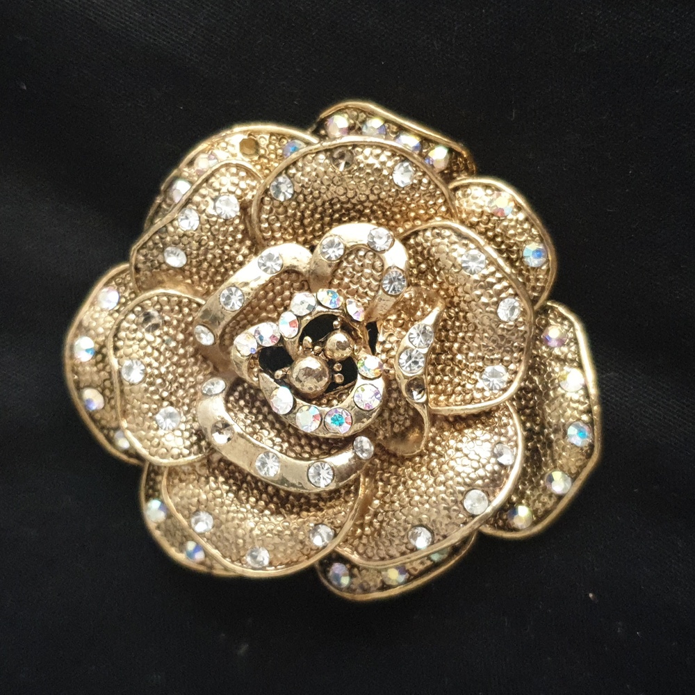 Vintage Pin Brooch Gold Toned Round Rose Flower Design With AB Rhinestones